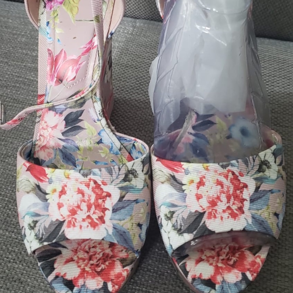 Aldo brand new wedges